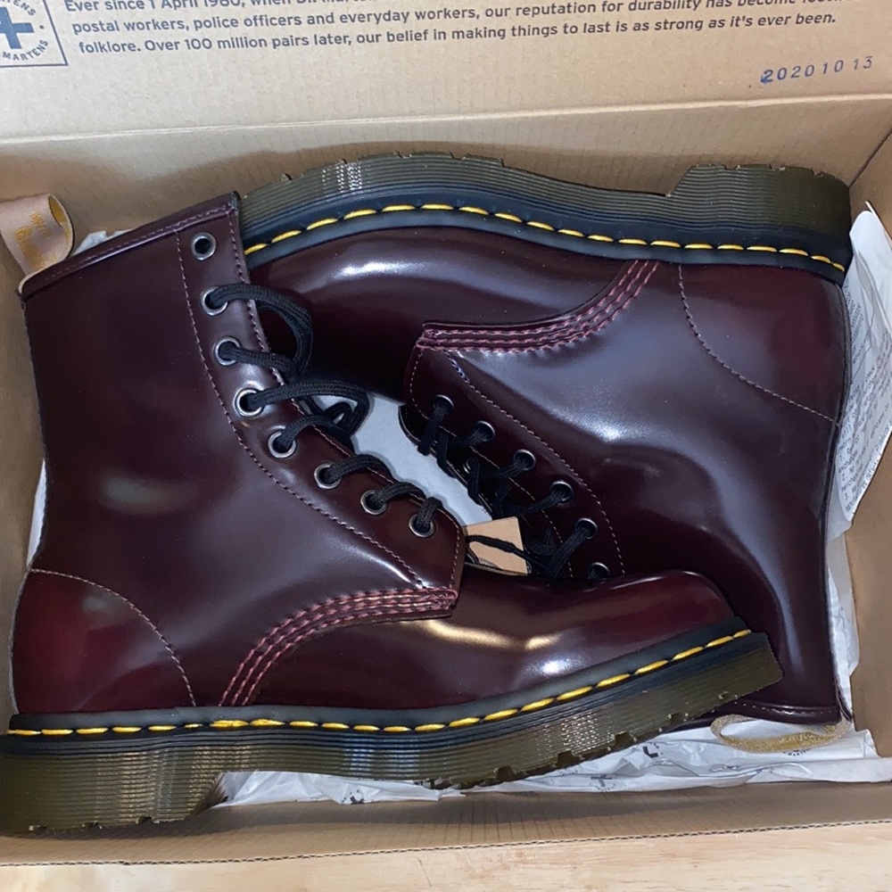 Dr. Martens boots, CHERRY RED